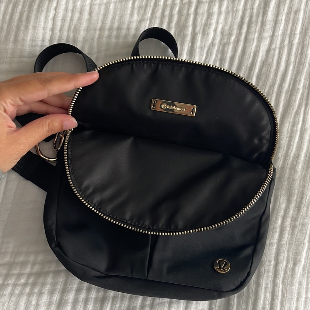 Lululemon All Night Festival Bag Micro - Black/Gold